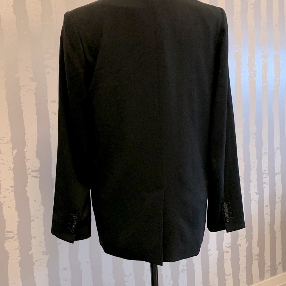 Blazer - Picture 2 of 2